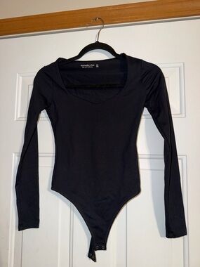 Abercrombie & Fitch Black Scoop Neck Long Sleeve Bodysuit - Soft A&F